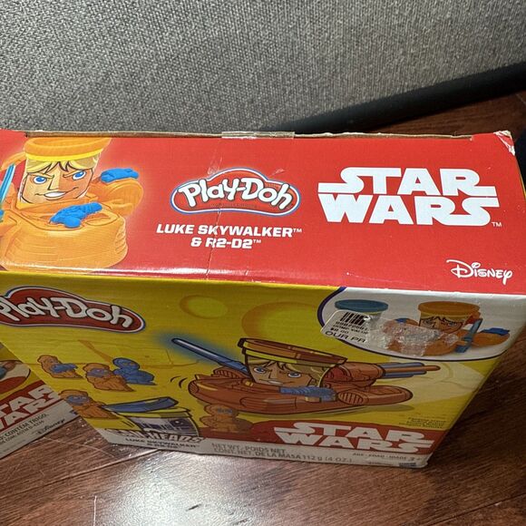 Play-Doh Star Wars Can Heads Luke Skywalker & Snowtrooper / Luke & R2-D2  2 Sets - Picture 4 of 5